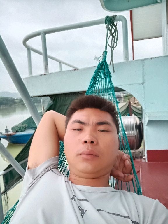 小哥哥的第一张照片--南宁交友中心